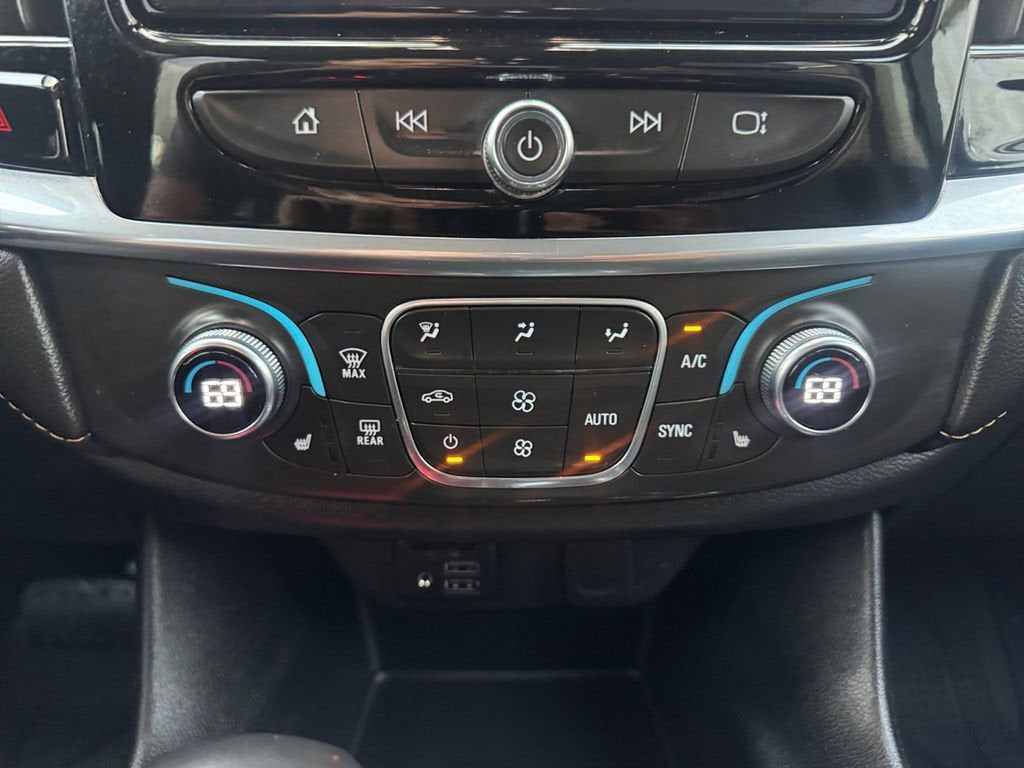 2021 Chevrolet Traverse RS