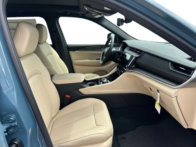 2026 Jeep Grand Cherokee GRAND CHEROKEE L LIMITED 4X2