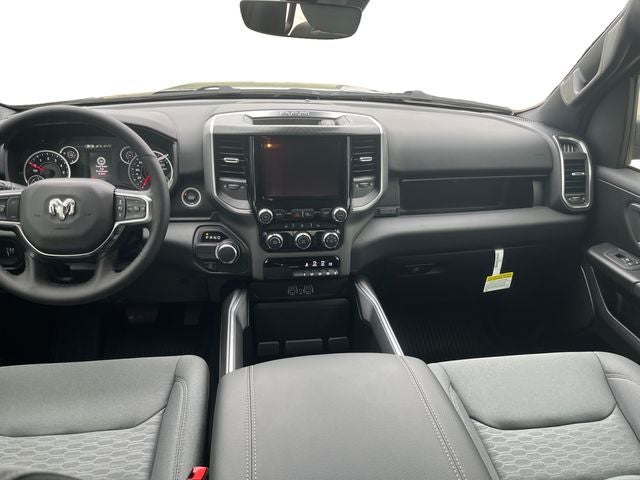 2025 RAM Ram 1500 RAM 1500 BIG HORN CREW CAB 4X2 5'7' BOX