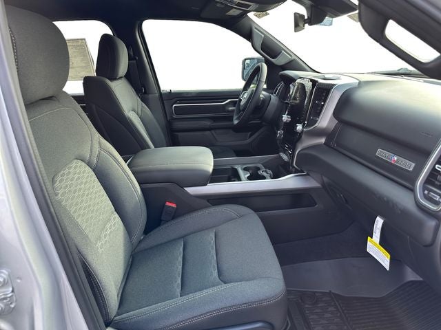 2026 RAM Ram 1500 RAM 1500 LONE STAR CREW CAB 4X2 5'7' BOX