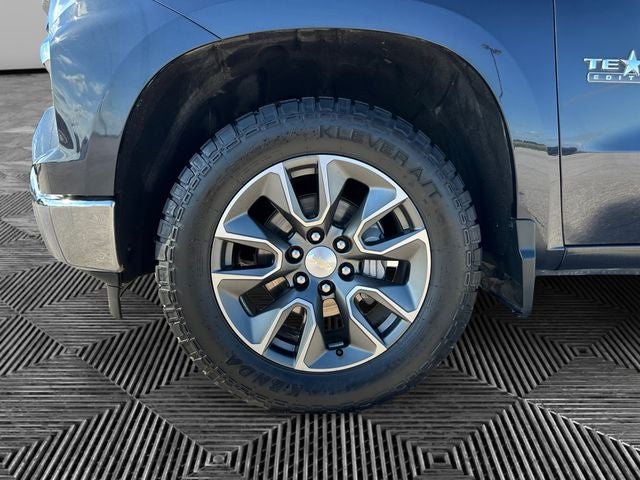 2023 Chevrolet Silverado 1500 4WD Crew Cab Standard Bed LT