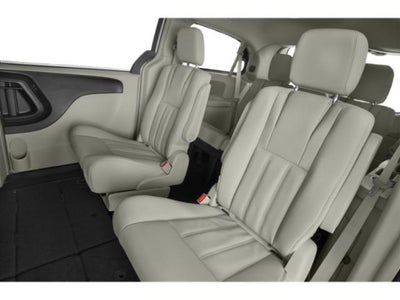 2015 Chrysler Town & Country LX