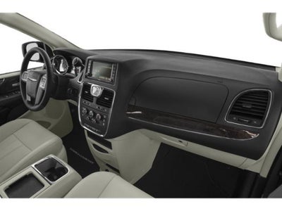 2015 Chrysler Town & Country LX