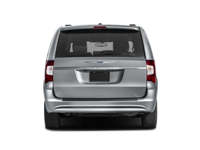 2015 Chrysler Town & Country LX