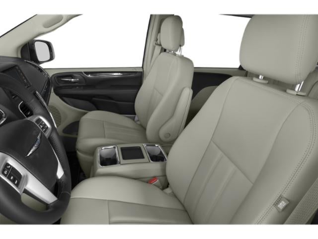 2015 Chrysler Town & Country LX
