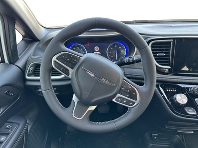 2025 Chrysler Pacifica PACIFICA SELECT