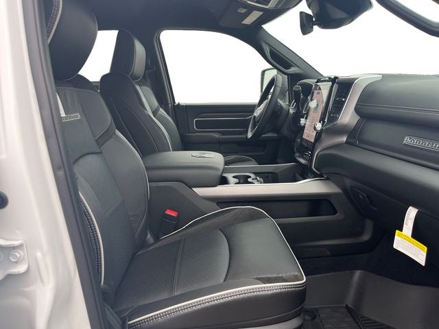 2026 RAM Ram 3500 RAM 3500 LARAMIE CREW CAB 4X4 8' BOX