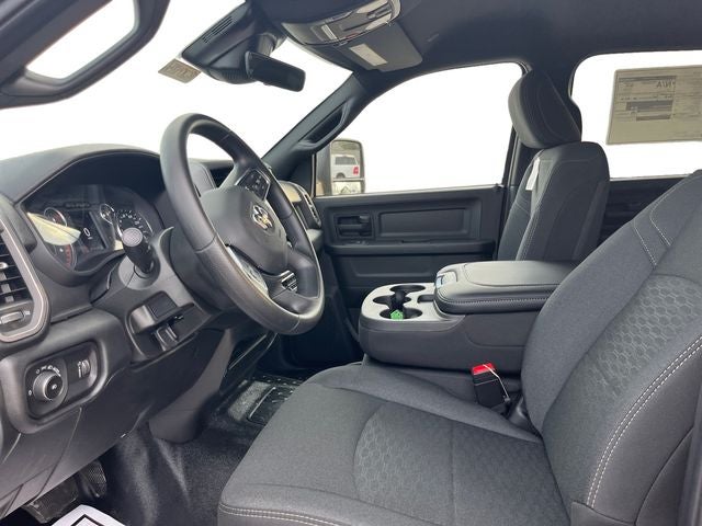 2026 RAM Ram 3500 Chassis Cab RAM 3500 TRADESMAN CREW CAB CHASSIS 4X4 60' CA