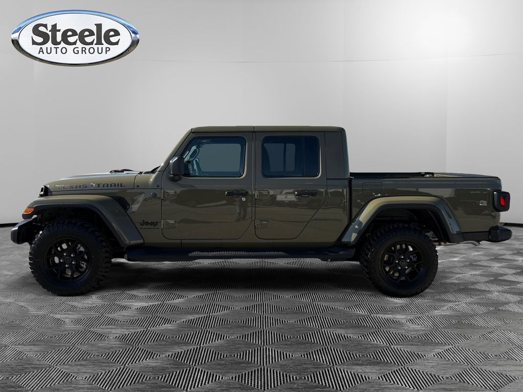 2026 Jeep Gladiator Texas Trail photo 2
