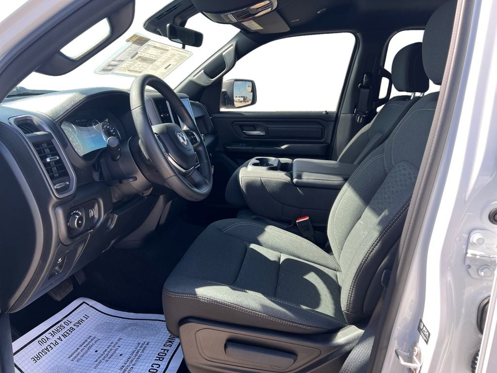 2026 RAM Ram 1500 RAM 1500 TRADESMAN CREW CAB 4X4 5'7' BOX