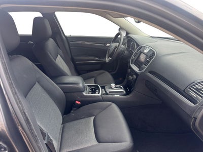 2023 Chrysler 300 Touring