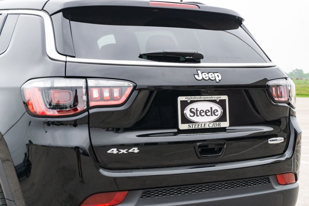 2025 Jeep Compass COMPASS LATITUDE 4X4