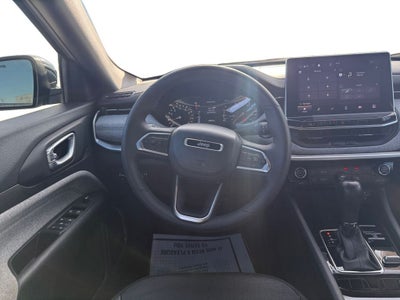 2023 Jeep Compass Latitude Lux FWD