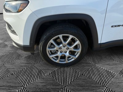 2023 Jeep Compass Latitude Lux FWD