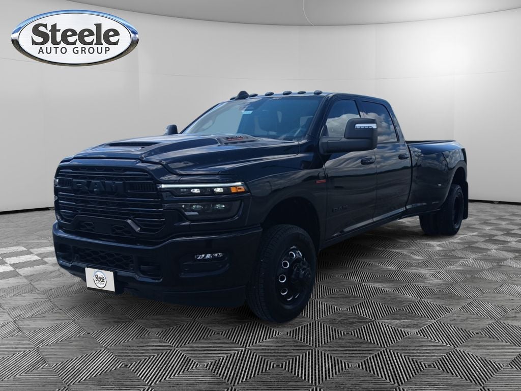 2025 RAM Ram 3500 RAM 3500 LARAMIE CREW CAB 4X4 8' BOX