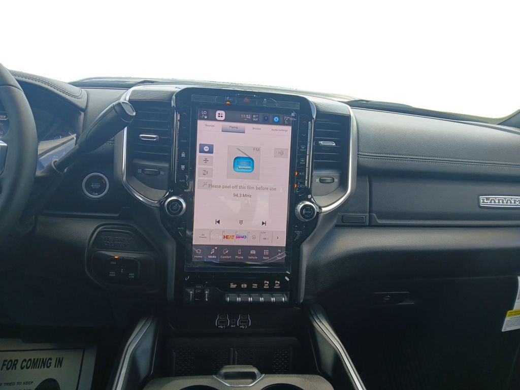 2025 RAM Ram 3500 RAM 3500 LARAMIE CREW CAB 4X4 8' BOX