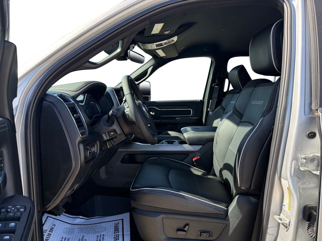 2026 RAM Ram 3500 RAM 3500 LARAMIE CREW CAB 4X4 8' BOX