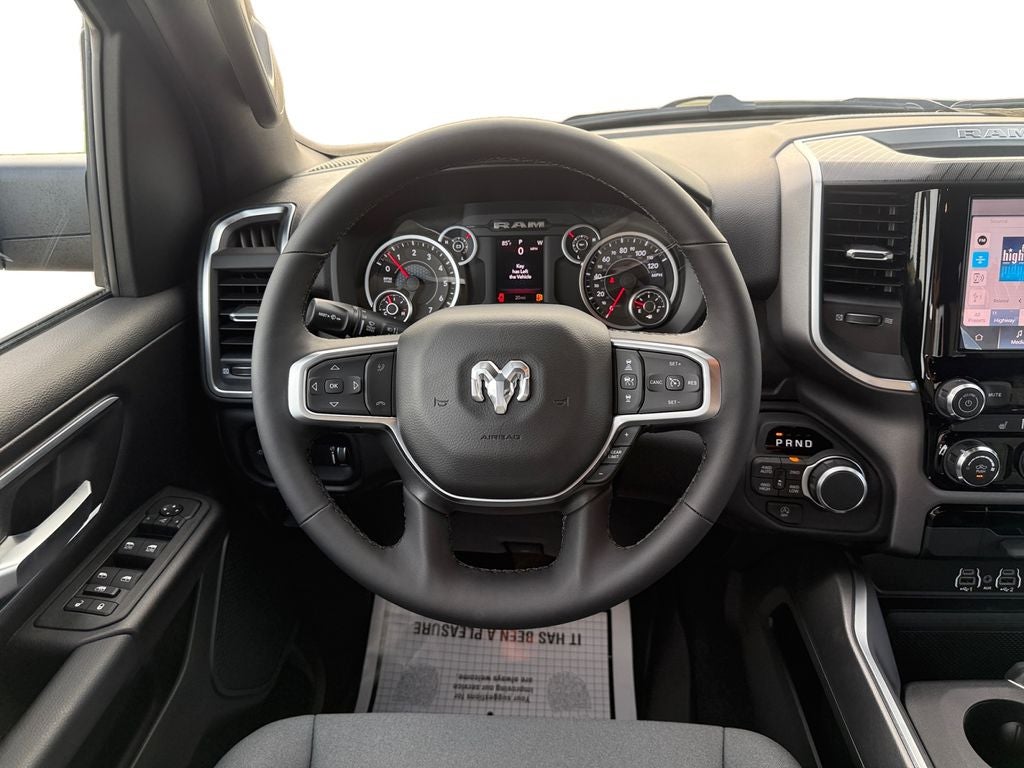 2026 RAM Ram 1500 RAM 1500 LONE STAR CREW CAB 4X4 5'7' BOX