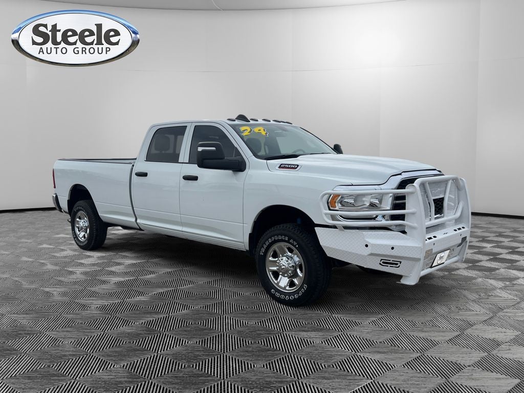 2024 RAM 2500 Tradesman Crew Cab 4x4 8' Box