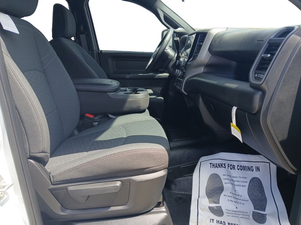 2025 RAM Ram 3500 Chassis Cab RAM 3500 TRADESMAN CREW CAB CHASSIS 4X4 60' CA