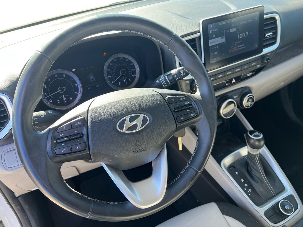 2022 Hyundai Venue SEL