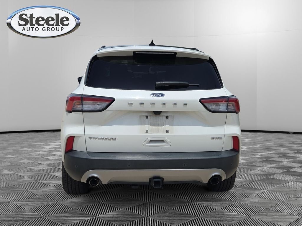 2022 Ford Escape Titanium