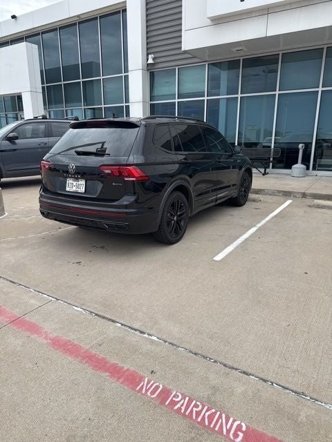 2022 Volkswagen Tiguan 2.0T SE R-Line Black