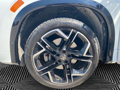 2025 Volkswagen Tiguan 2.0T SEL R-Line