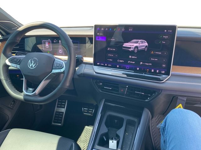 2025 Volkswagen Tiguan 2.0T SEL R-Line